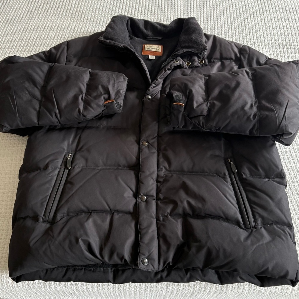 Roots Men’s puffer coat size 2XL in lightly used very good condition